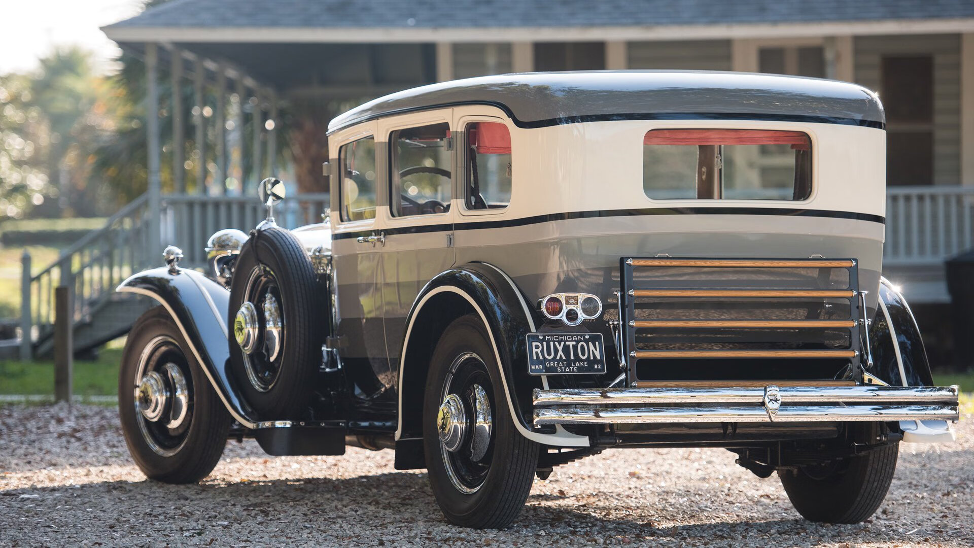 秒针停在压哨声前，当浙江队压哨击败吉林队，利拉德用实力证明篮球的终极美学