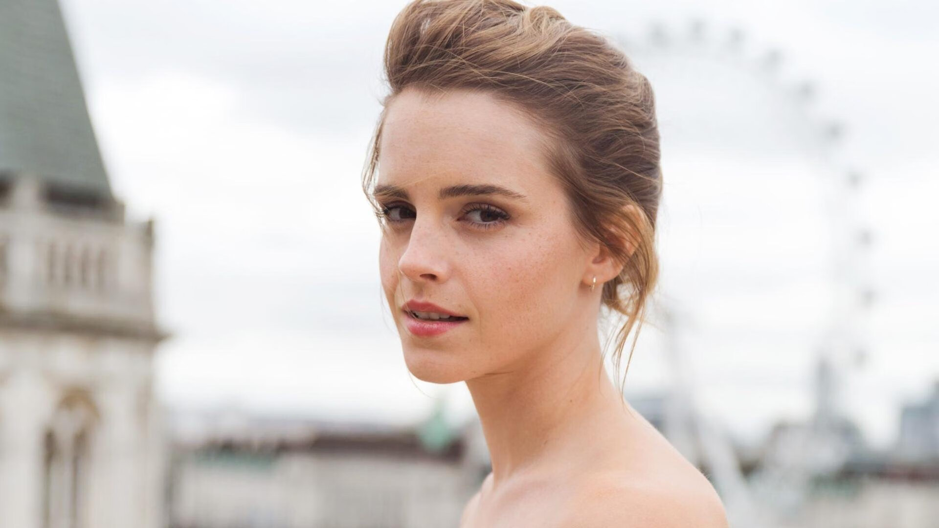 掀翻与接管,当冰岛童话被尼日利亚重写,当福登在F1赛道踩下油门