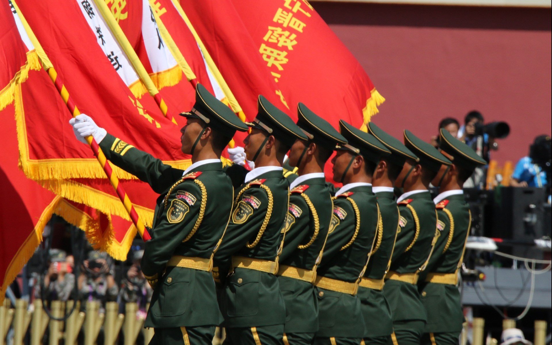 平行宇宙的体育头条,当篮球奇才统治欧冠之夜