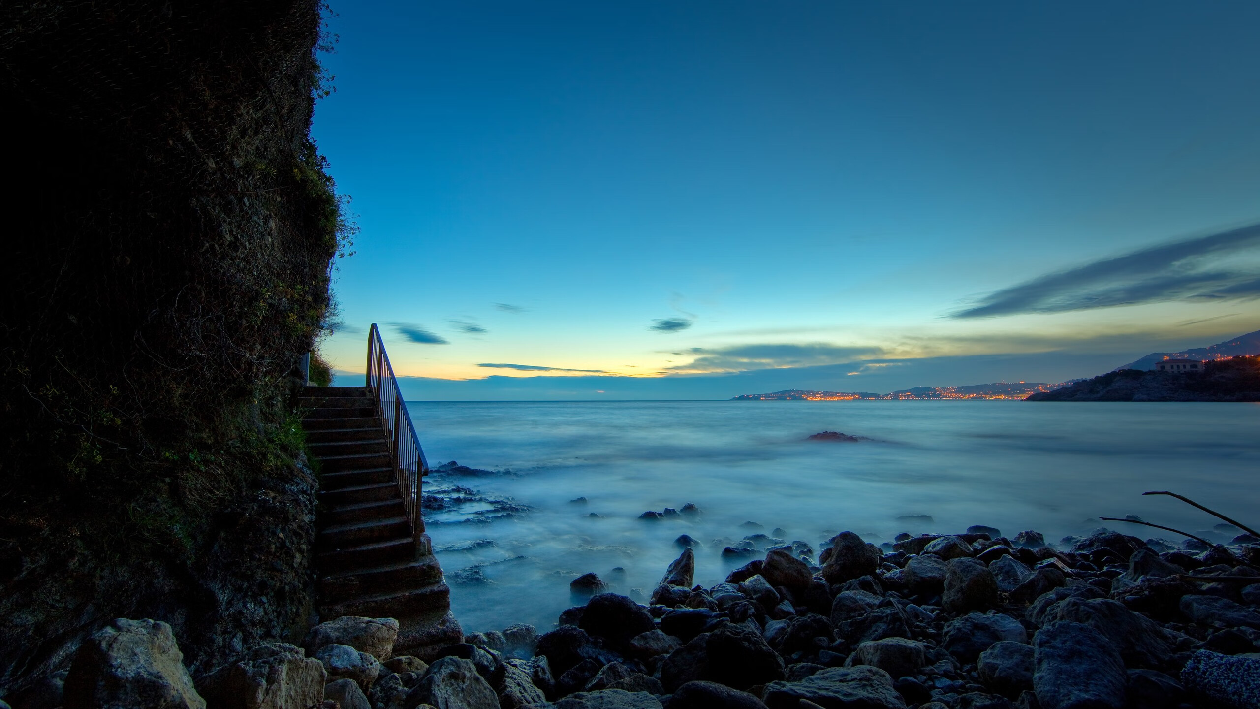 黄喜灿点燃赛场,南非与卡塔尔对决中的韩国巨星